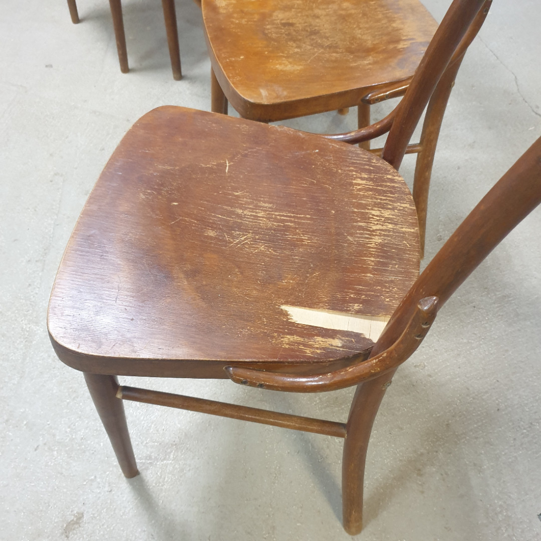 Четыре деревянных стула, СССР. Картинка 7
